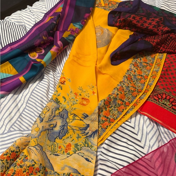 Colorful Silk Scarves Collection - Picture 10 of 10
